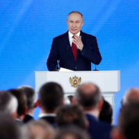 Послание Путина Федеральному собранию: о врачах, школьниках, образовании, молодежи о молодежной политике