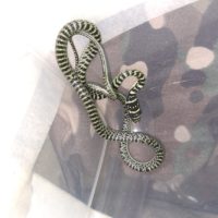 Змея-путешественница: москвичи случайно привезли в багаже рептилию из Таиланда
