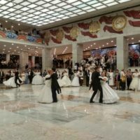 «Белоснежный бал» в Кремлевском дворце возрождает традиции старинного бального танца